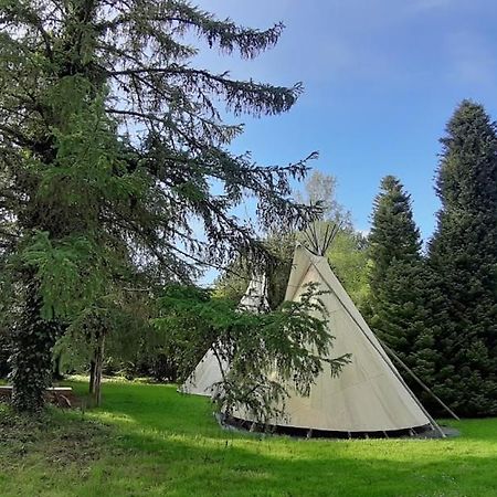 Hotel Levaltipis Saint-Gâtien-des-Bois Exterior foto